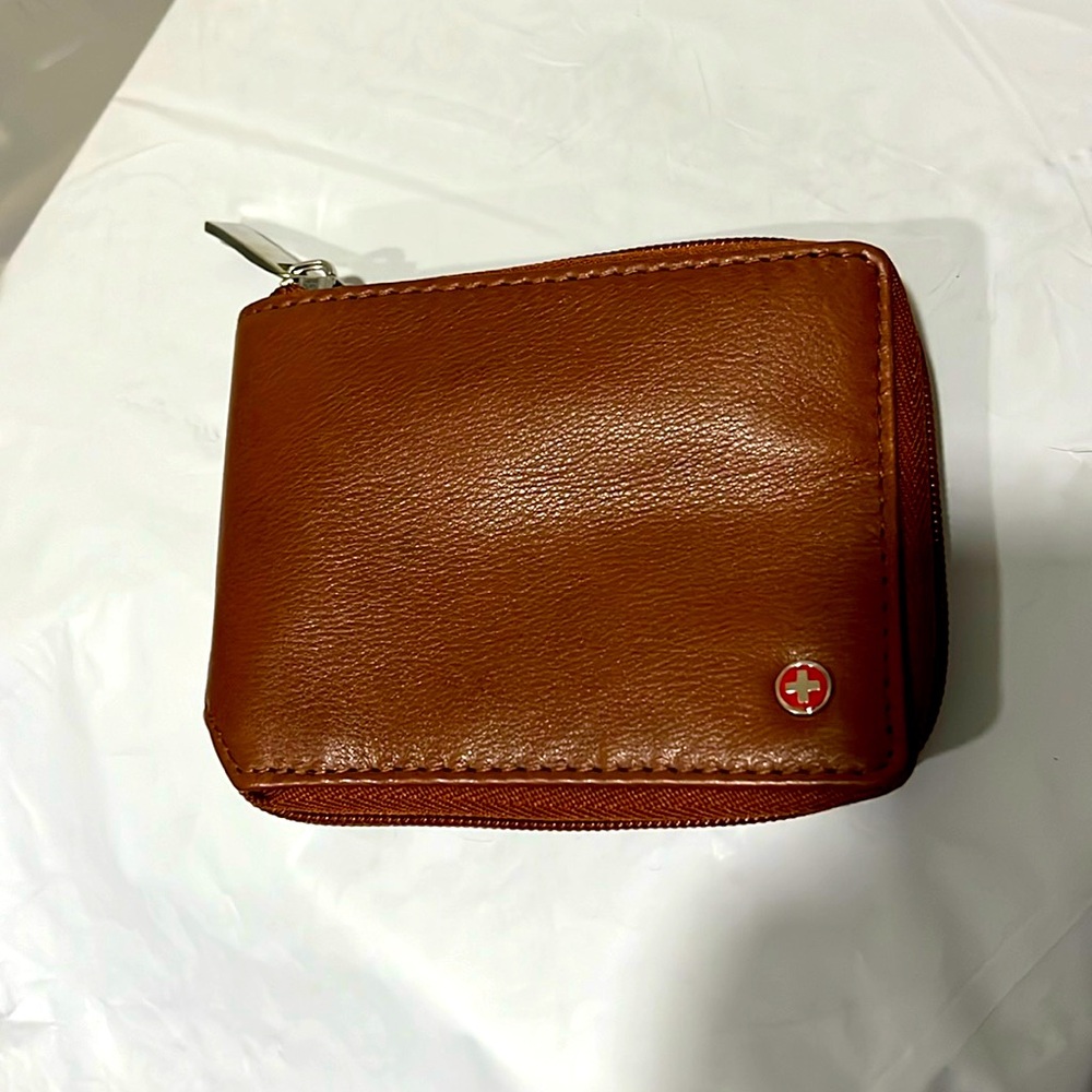 Swiss Alpines Leather Wallet with full zipper for Traveling/Outdoors